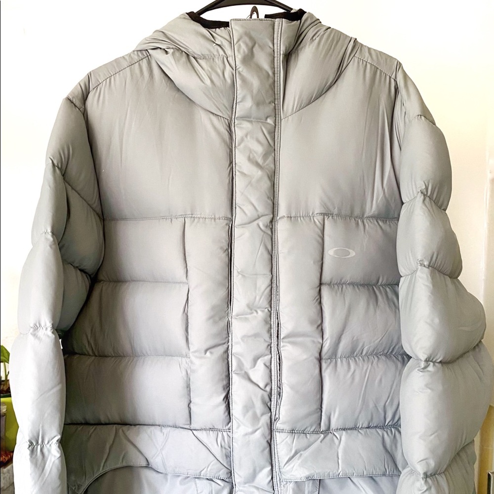 Oakley down jacket neutral grey size L